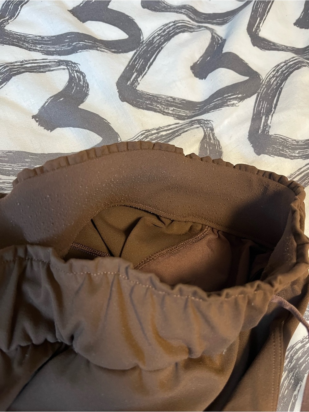 Lululemon pants - Picture 4 of 8